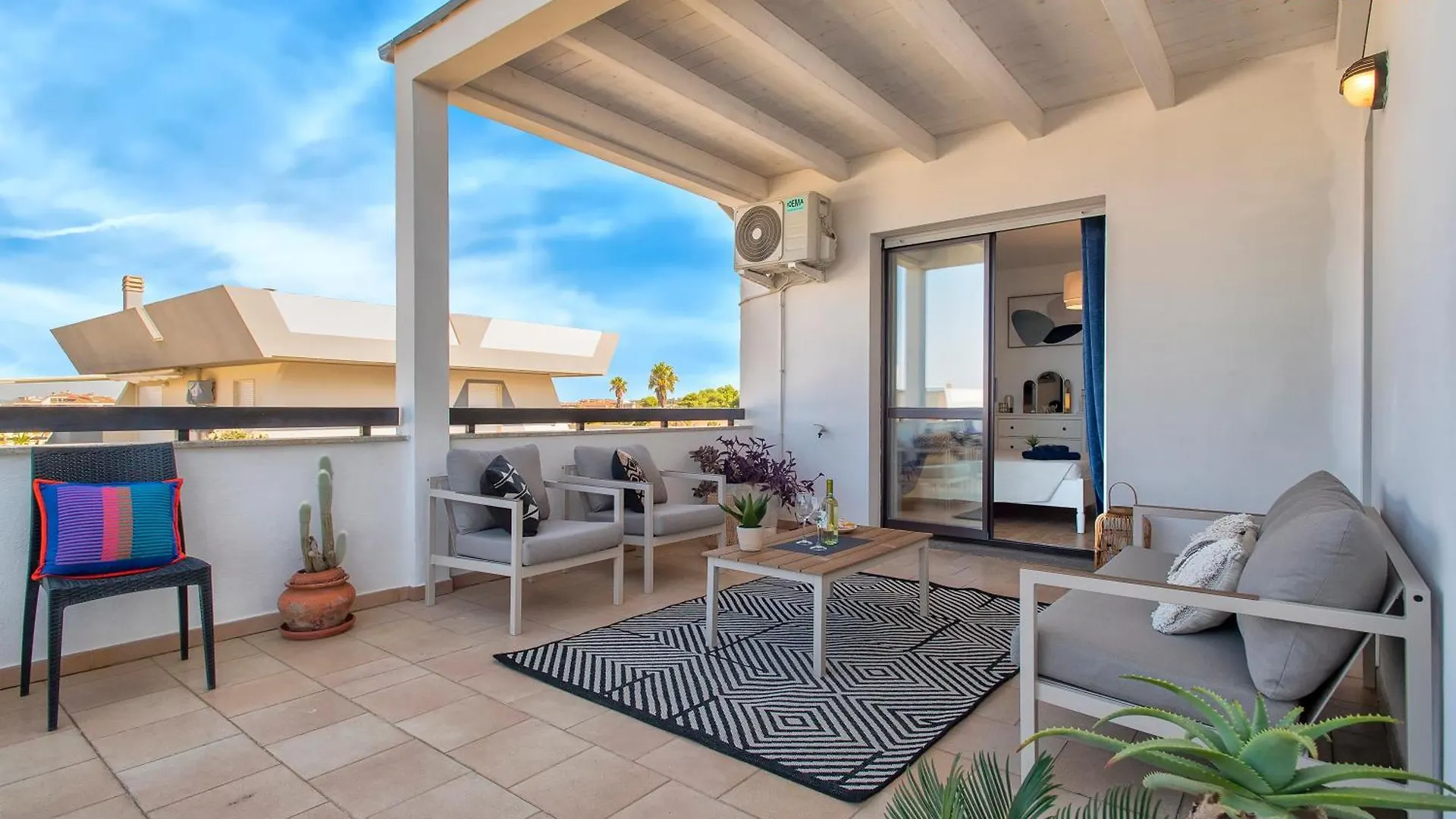 アパート Alghero Appartamento Nereidi Sul Mare Attico Con Incredibile Vista E Verande Per 8 Persone イタリア